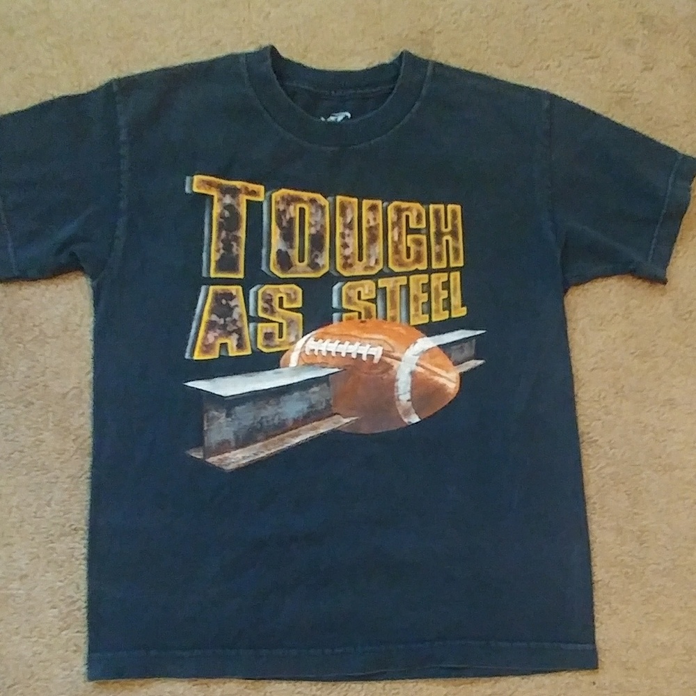 Boy's tshirt M (10-12)